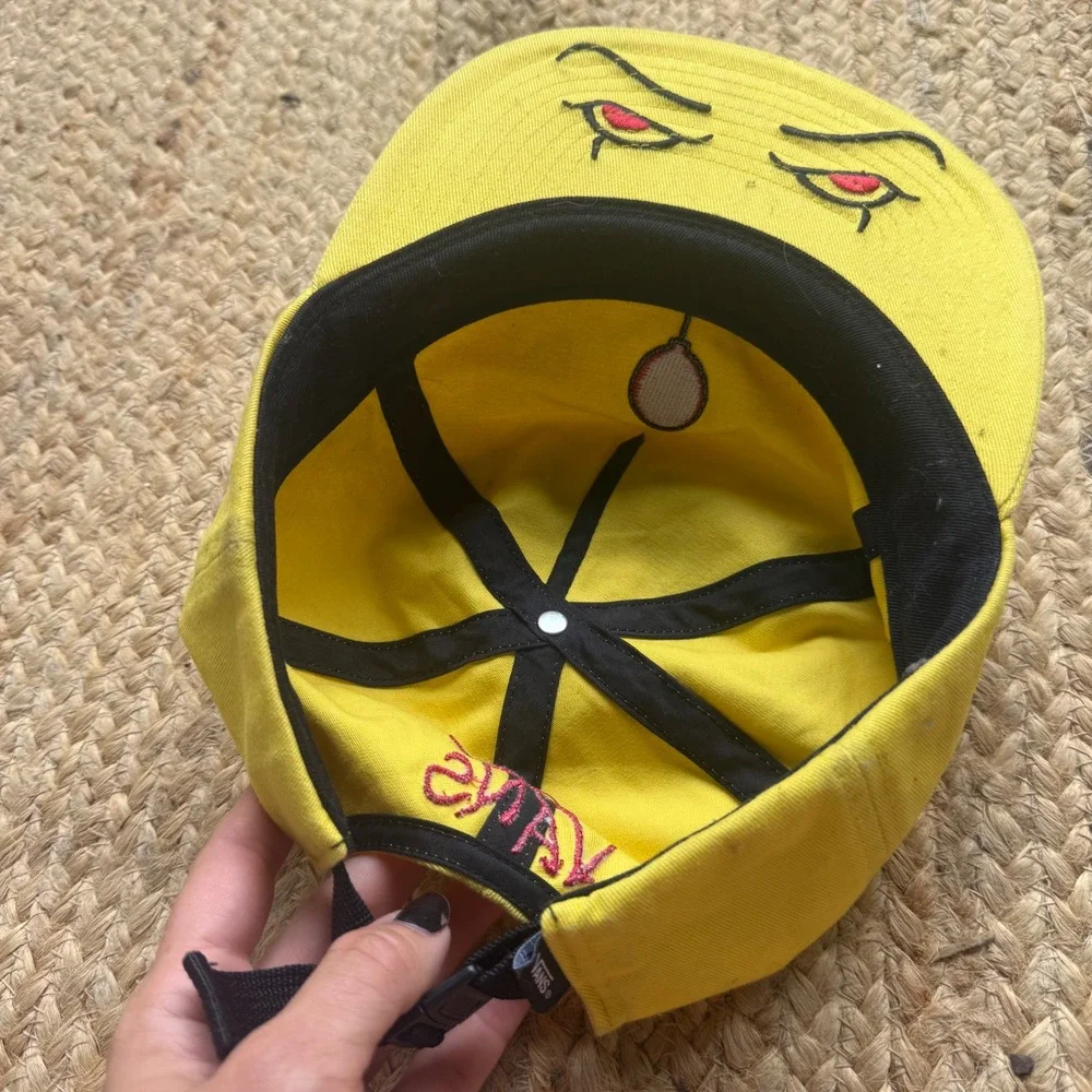 Vans x IT Stephen King Pennywise Red Balloon Yellow Strapback Hat Cap Halloween
